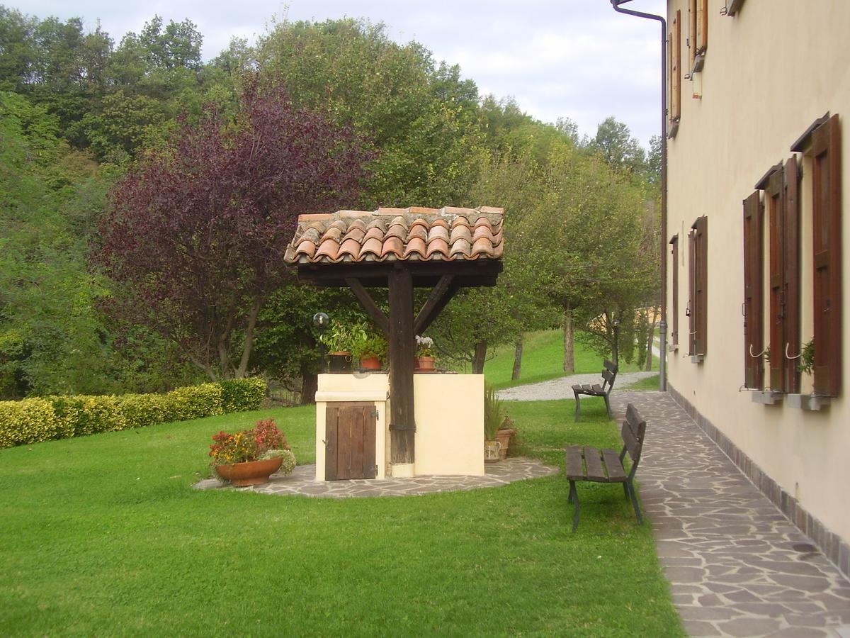 Pizzicalaluna Pianoro Exterior foto